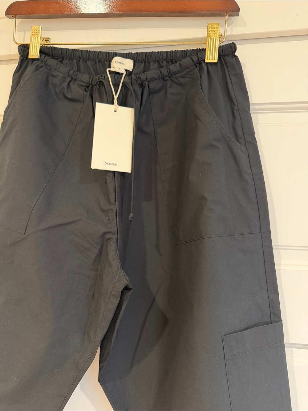 NWT: Donni The Pop Drawstring Cargo Pant Small Black - Picture 4 of 4